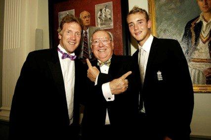 Bob-with-Chris-and-Stuart-Broad.jpg